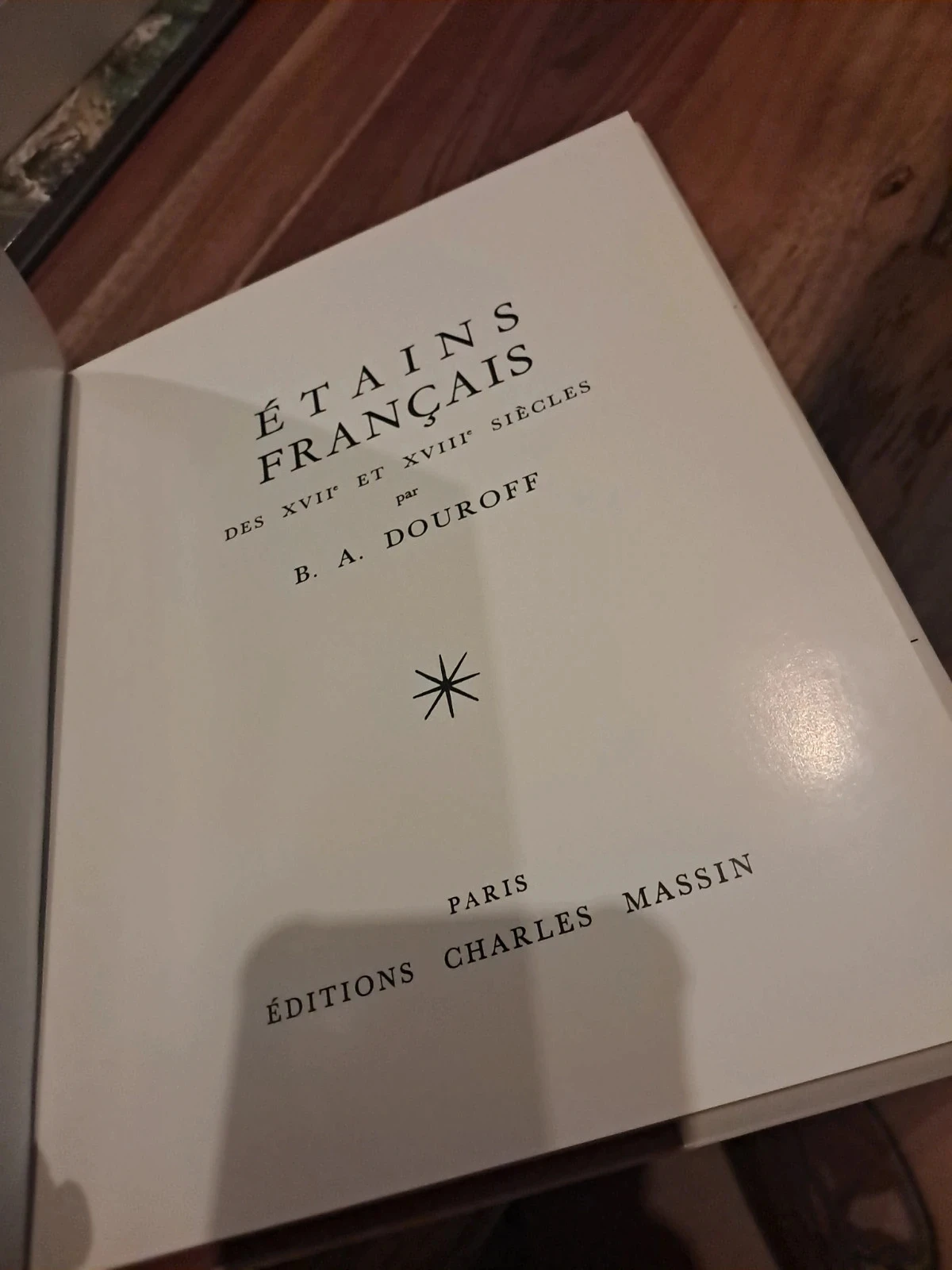 Livre Étains français éditions Charles Massin – photo 2